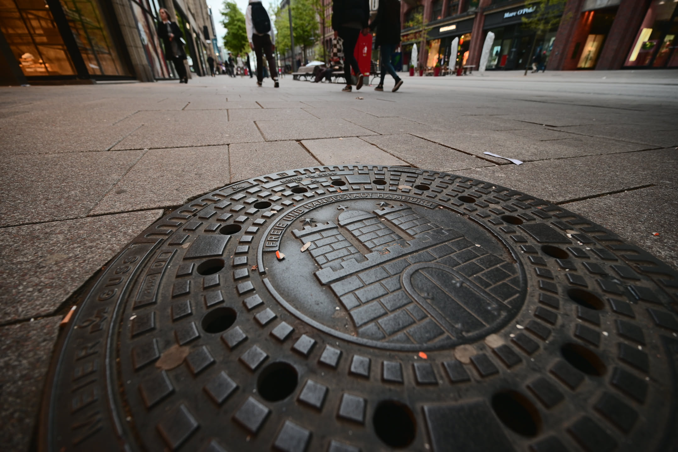 水溝蓋也有城堡